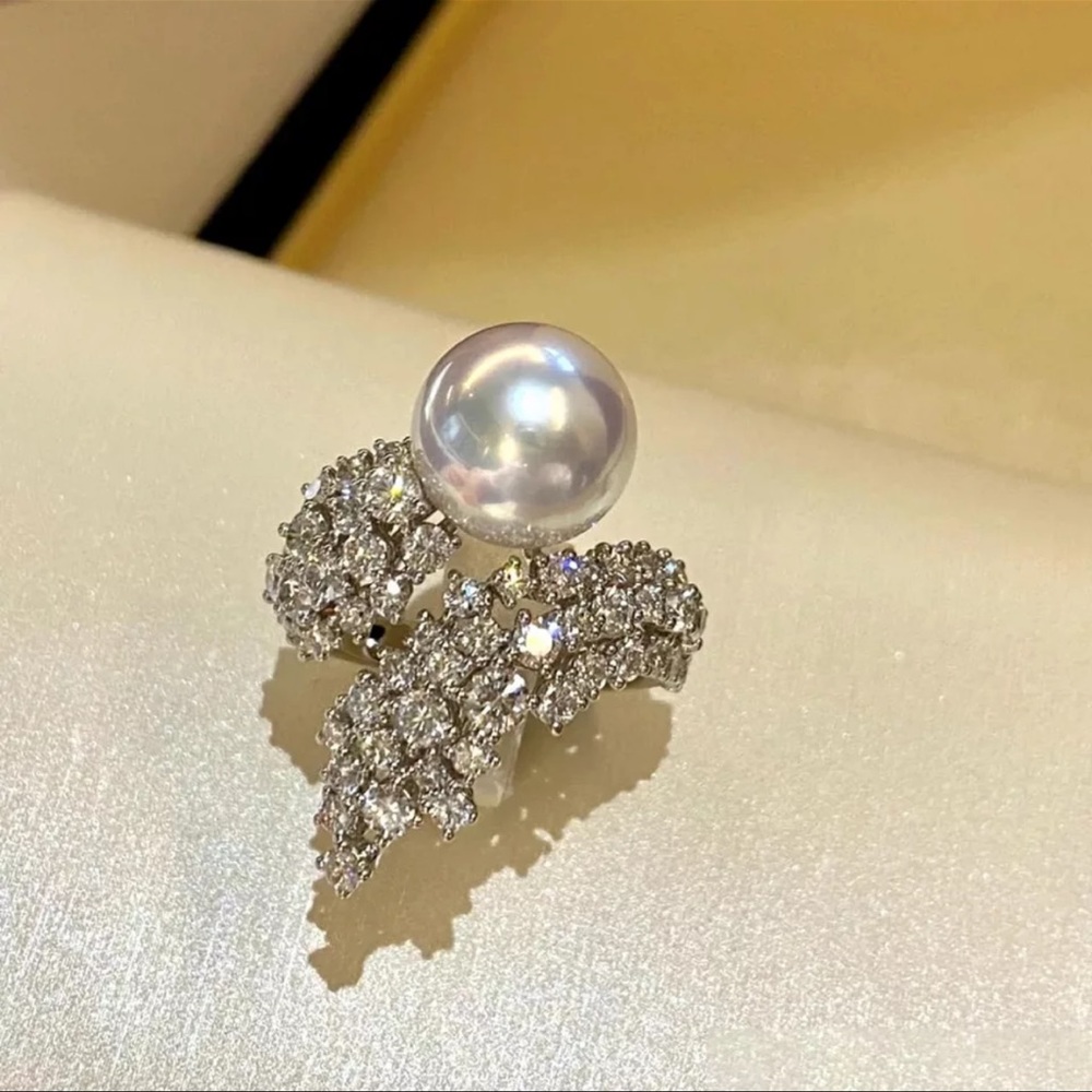 Pearl Ring - Picture 3 of 4